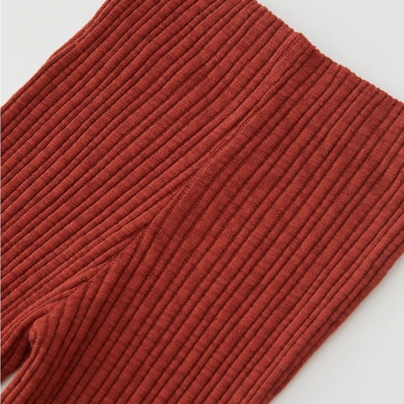 UO Rosie High-Waisted Ribbed Flare Pant Size XS - Picture 12 of 12